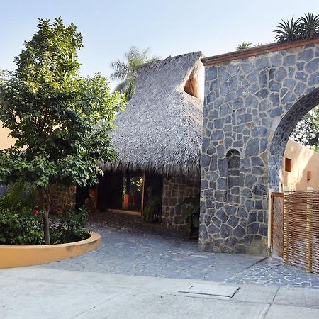Hotel Casa Don Francisco Ixtapa  Ngoại thất bức ảnh