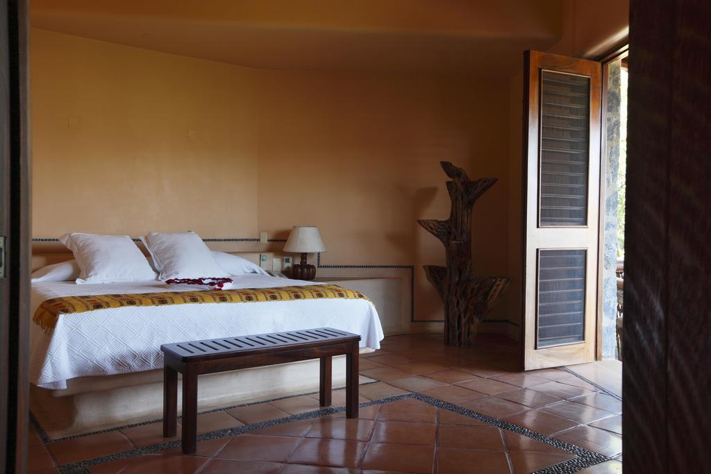 Hotel Casa Don Francisco Ixtapa  Ngoại thất bức ảnh