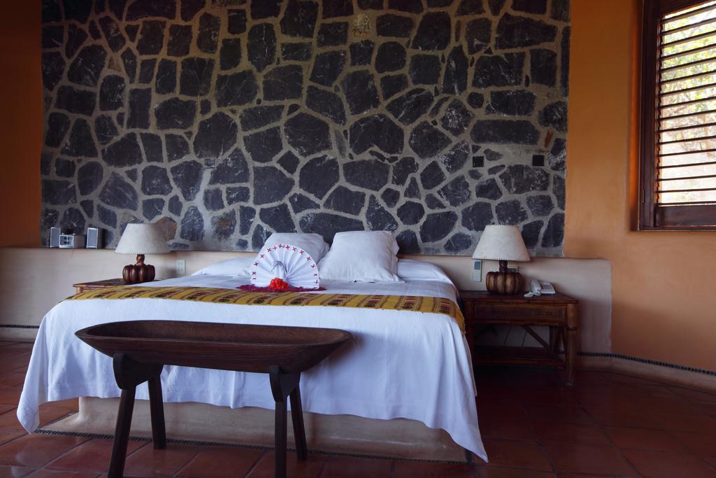 Hotel Casa Don Francisco Ixtapa  Ngoại thất bức ảnh